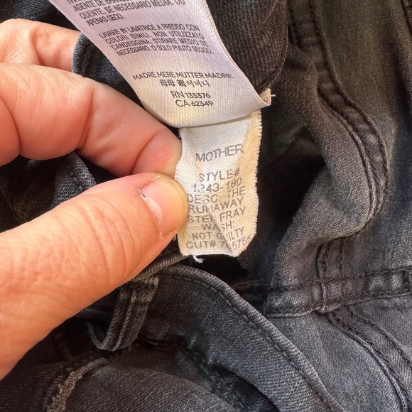 Mother - The Runaway Step Fray Not Guilty Jeans - Size 31 - Picture 5 of 5
